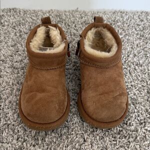 UGG Kids' Classic Ultra Mini Water Resistant Boot